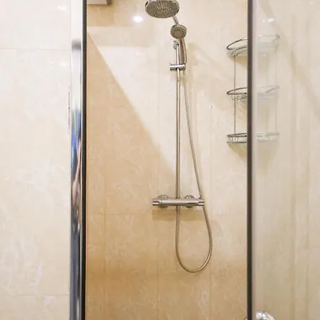 Апартаменти 2-Кімнатні В Новобудові М. Дружби Народів Apartmán *